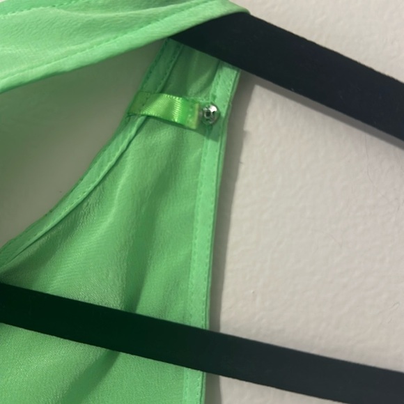 Lilly Pulitzer Womens New Green Carlina Silk Tank Top Scalloped Sz Medium Preppy - Picture 7 of 9
